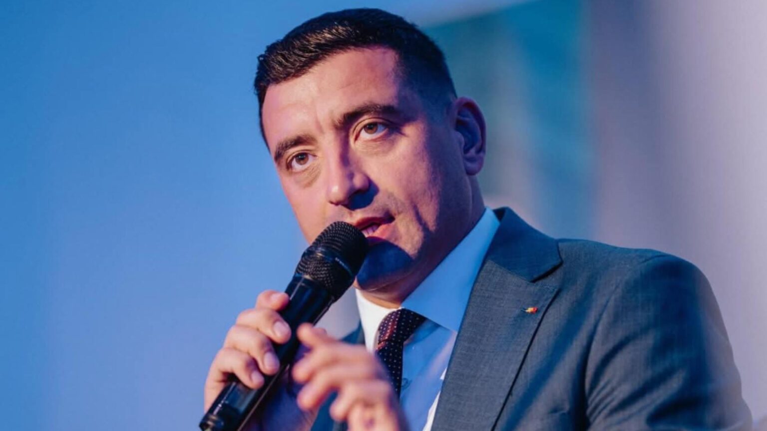 george simion da chemarea pe facebook veniti romani veniti la mecca noastra ne vedem pe 1 decembrie 6924535834f5d