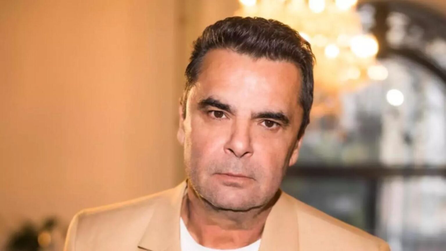 laurentiu botin guvernul asta nu stie cum sa faca sa nu mai aprinzi un bec in casa 69262570dc847