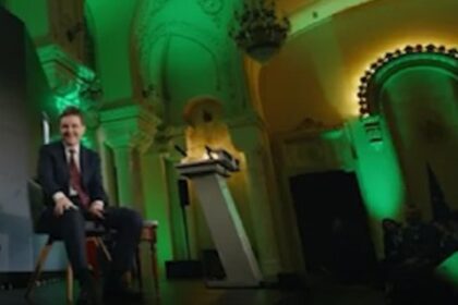 nicusor dan l a inlocuit pe orban cu inteligenta artificiala cum arata consilierul ai 6925c6e4ed61f