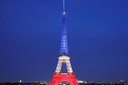 omagiu victimelor atacurilor jihadiste din 13 noiembrie 2015 la paris 6915df04da690