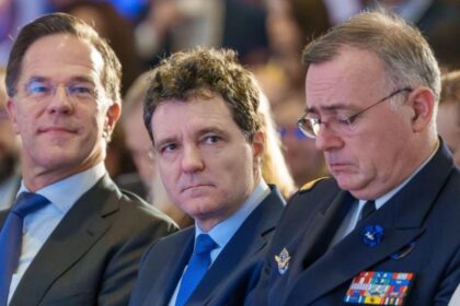 pe nicusor dan nu l deranjeaza ca pleaca americanii dar vrea arme reinarmarea nu este o alegere 690c6d19e0021