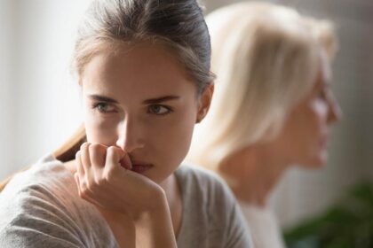 people who only visit their parents out of obligation always do these 11 things while theyre there 692b82c67c9f6