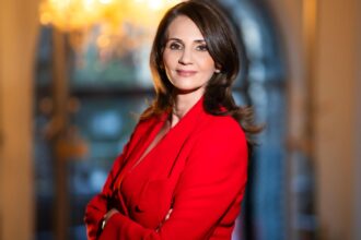 podcasturile realitatea ceva n plus anca alexandrescu dezvaluiri in premiera la realitatea plus trebuie sa se intample ceva 69204afd44a17