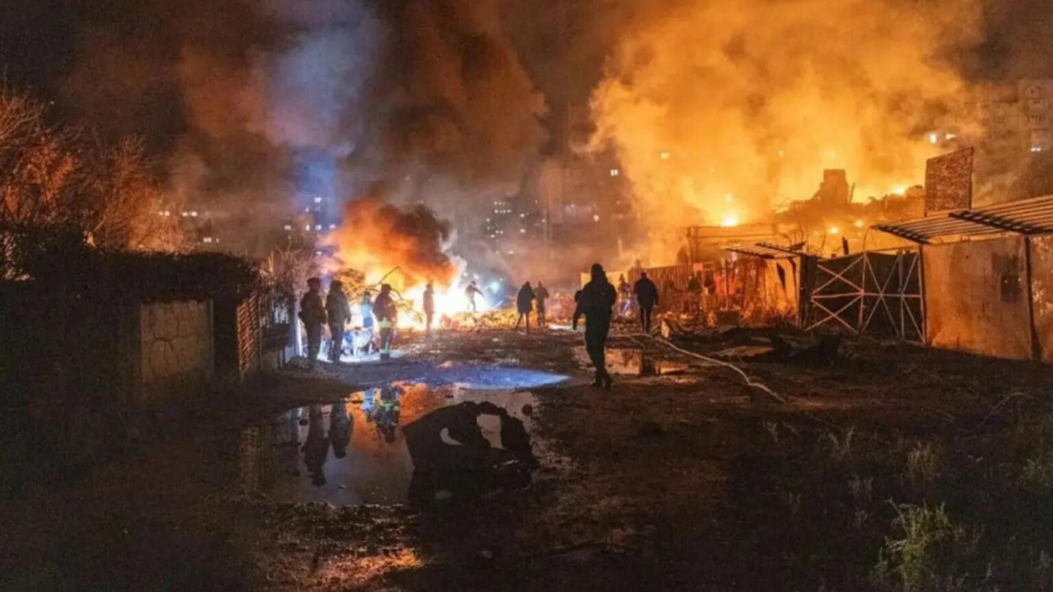 razboi in ucraina ziua 1370 cel putin patru morti si 17 raniti in urma unui atac masiv cu drone rusesti asupra orasului harkov live text 6923e9bf37578