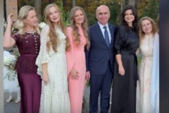 sfidare uriasa bolojan se lauda cu hainele de lux romanii nu au ce pune pe masa 6908983b15803