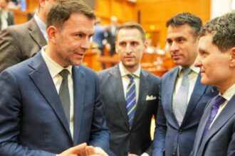 surse rezistii il vor propune pe drula la aparare dupa alegeri 6929e340e08cf