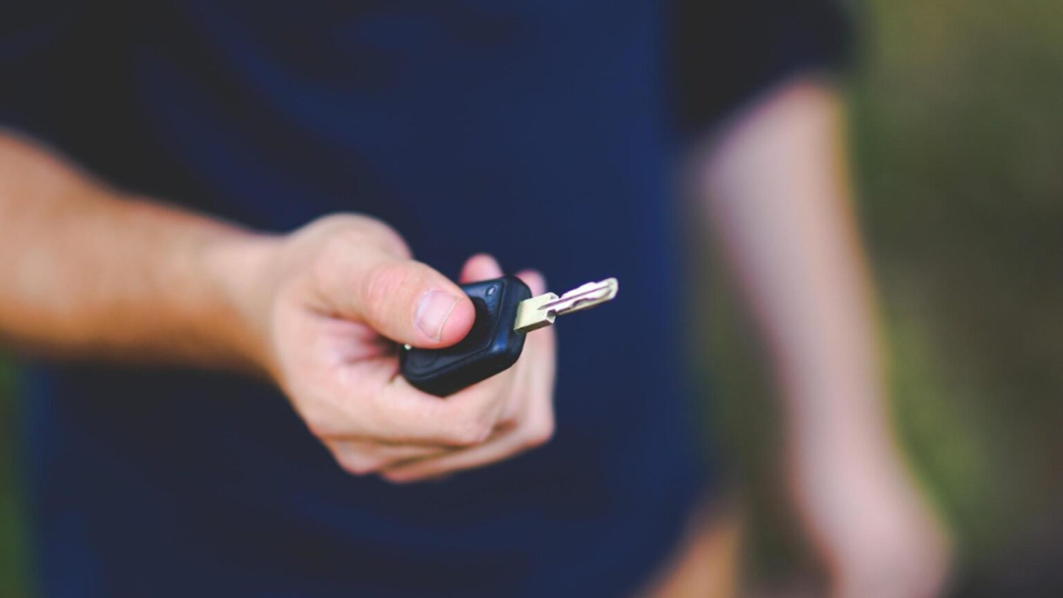 un fotbalist argentinian operat de urgenta dupa ce a fost lovit cu o cheie de masina in frunte incident violent la un meci 691c5edcab614