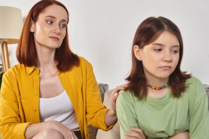 11 cruel ways a narcissistic parent treats their child that hurt more than youd realize 6944587d78e3e