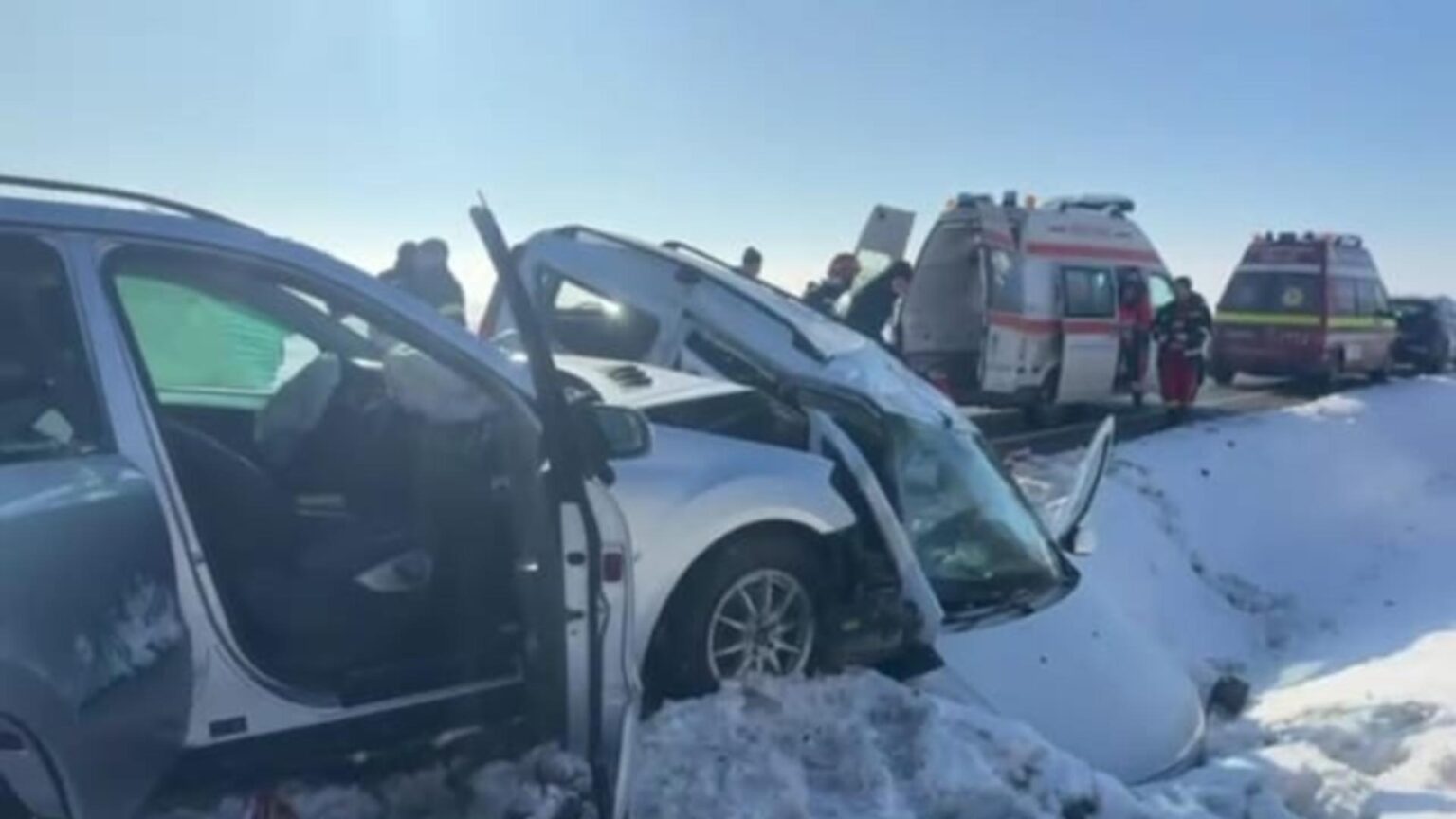 accident mortal in a doua zi de craciun o tanara si a pierdut viata pe o sosea din dolj video 694e7ae4ba350