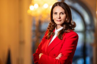 anca alexandrescu e peste daniel baluta probabil are cel putin 3 4 procente inainte un cunoscut comentator politic face praf cel mai nou sondaj electoral 692dcbb80a891