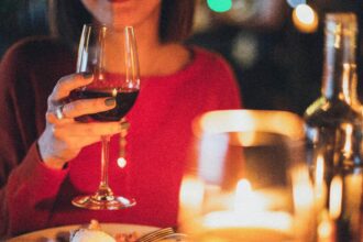 ce se intampla in corpul nostru daca bem zilnic un pahar cu vin ce spun cercetatorii 694262dfb9d3f