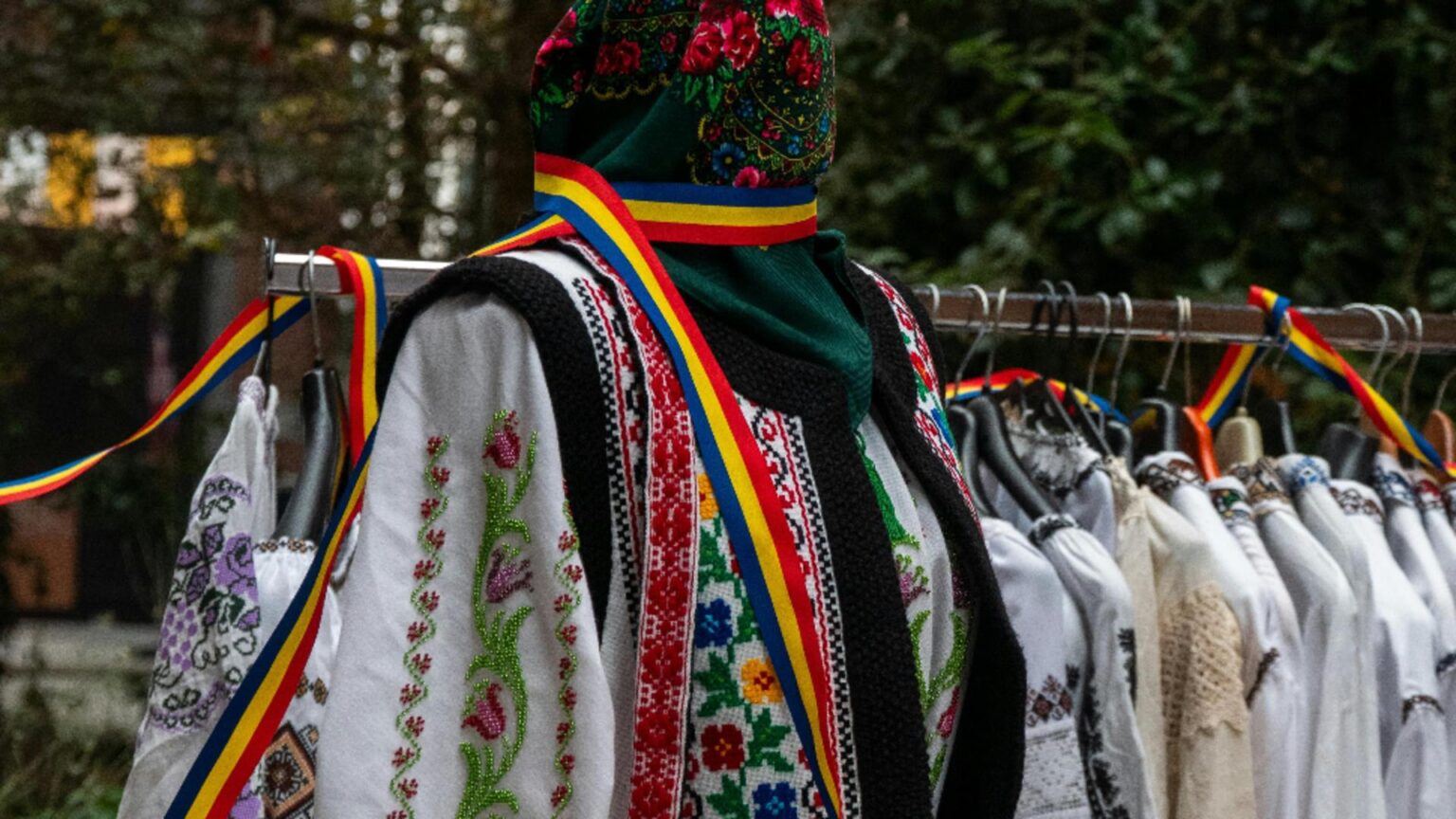 cele mai bizare traditii de craciun erau practicate din cele mai vechi timpuri de stramosii nostri 694a73a6eb4cf