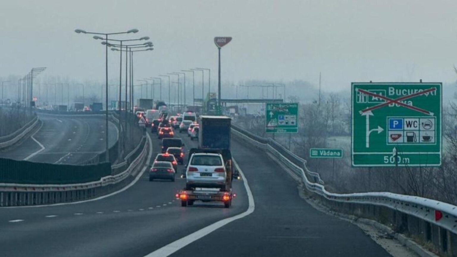 coloana de masini pe o lungime de 11 km la intrarea in tara la vama nadlac sunt recomandate rute ocolitoare 694823146c45f