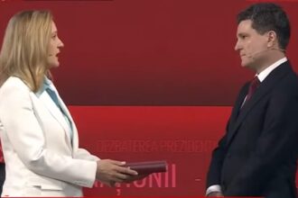 elena lasconi da de pamant cu nicusor dan este mincinos 692e89e16b784