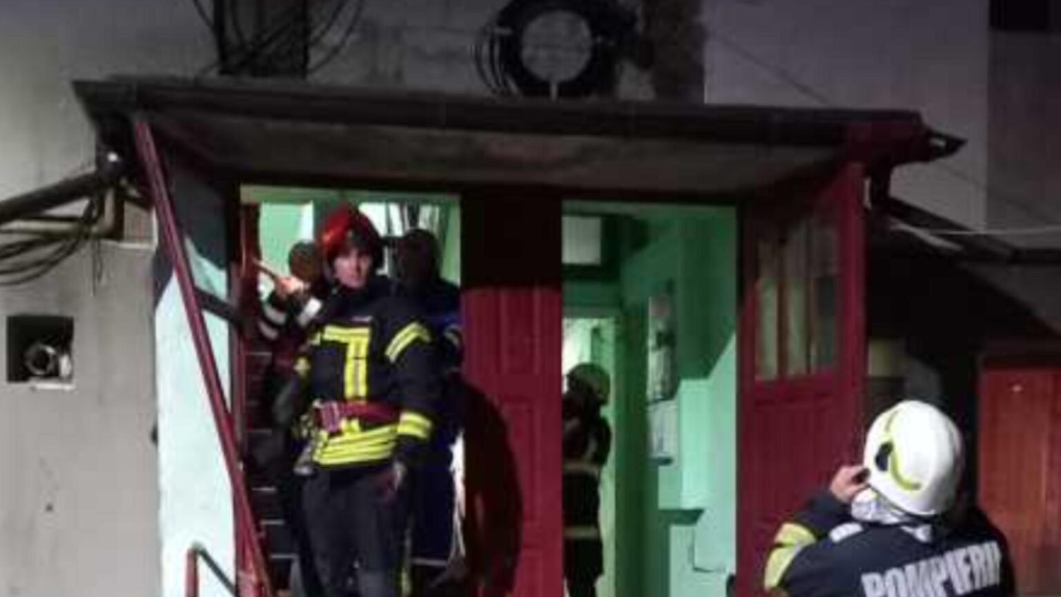 explozie puternica intr o garsoniera din vulcan un barbat ranit grav 69425503a392a