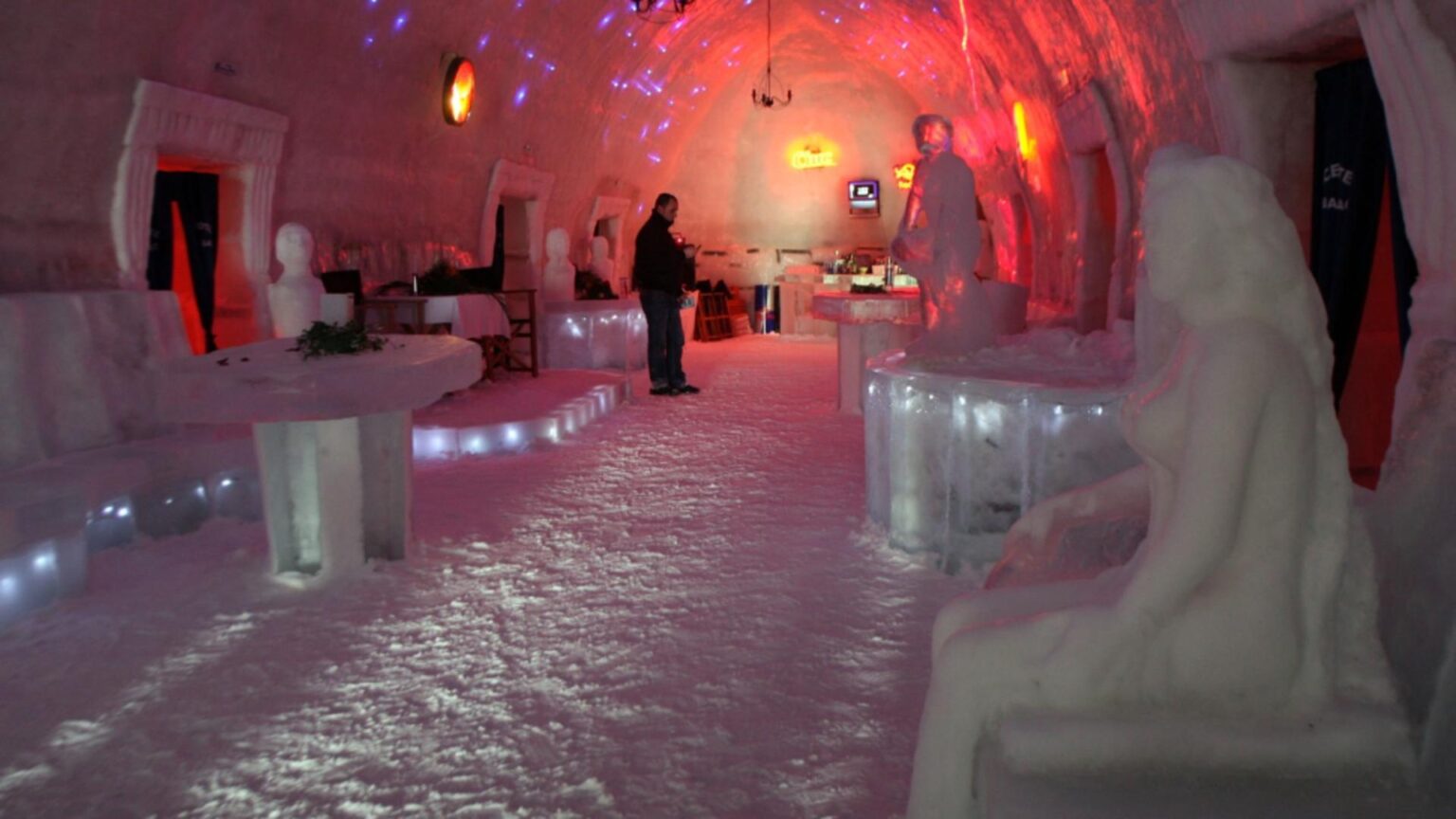 fara hotel de gheata la balea lac temperaturile ridicate dau peste cap traditia 693fd3d2d8732