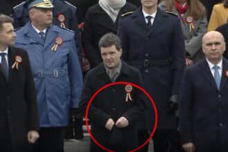 gafa la parada de 1 decembrie nicusor dan si a pus manusile imediat dupa ce a salutat 692d7c5b7683e