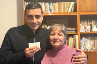 george simion mesaj emotionant in ziua alegerilor locale mama m a rugat sa va transmit daca nu iesim azi la vot nu avem de ce sa iesim la proteste apoi 69357ed6f2146