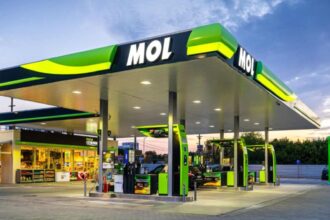 grupul ungar mol tinteste activele lukoil din europa inclusiv romania inainte de termenul limita impus de sua 693289cc7d750