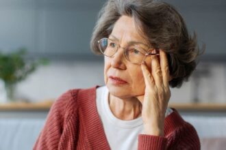 if your mom has these 11 habits now shes lonely 694d593410a1b