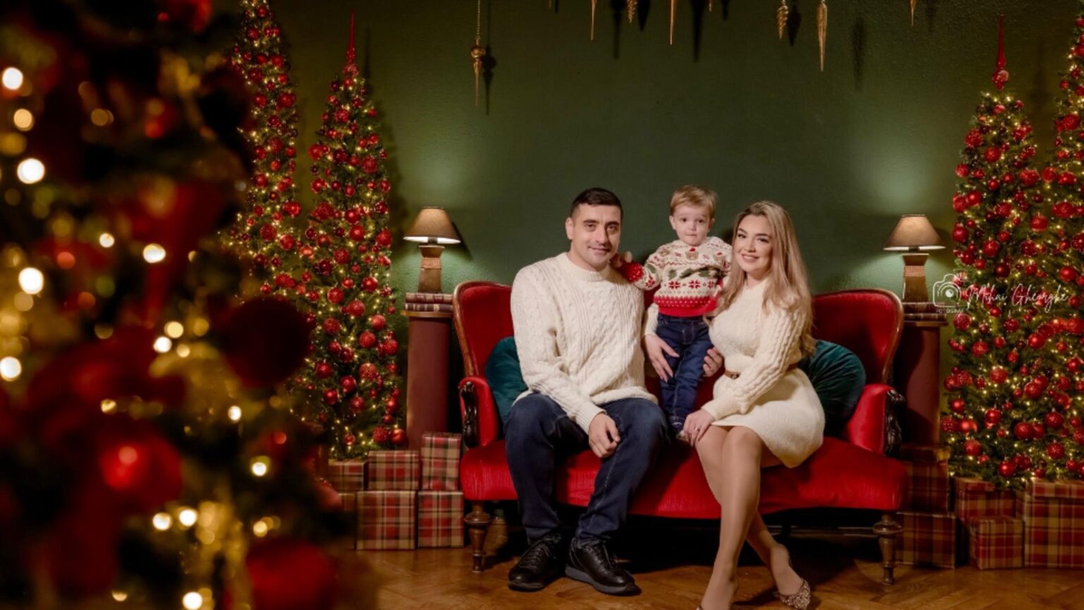 imagini emotionante cu george simion alaturi de familie cu ocazia craciunului 694bd33c57ef9