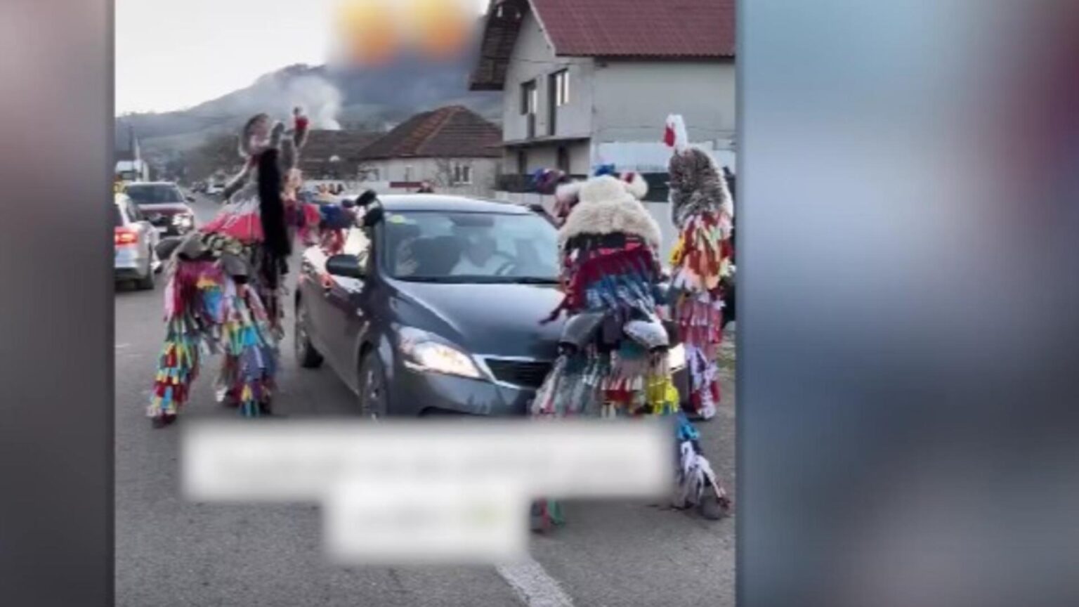 masina zgaltaita de colindatorii nemultumiti de banii primiti 694fc0a163fe0