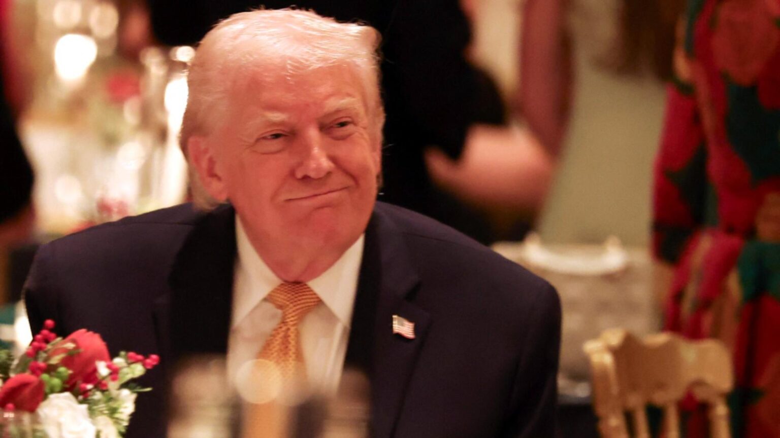 mesajul de craciun al lui donald trump care a lasat sua cu gura cascata craciun fericit tuturor inclusiv gunoaielor din stanga radicala 694d1b403d1bf