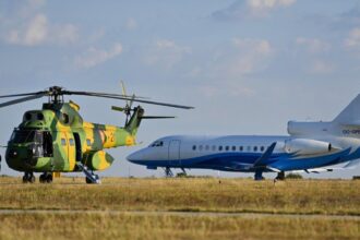 ministrul german al apararii boris pistorius vizita la baza 57 din mihail kogalniceanu intalnire cu premierul ilie bolojan 6936c2939bea0