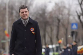 nicusor dan mesaj dupa participarea la prima parada militara in calitate de presedinteii invit pe romani sa continue sa creada in tara asta 692d8a1a163bc