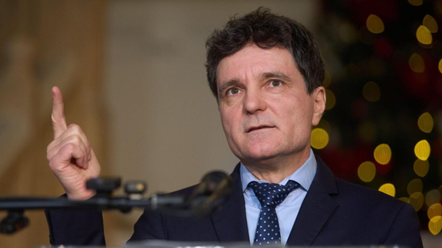 nicusor dan s a razgandit din nou in privinta desecretizarii anularii alegerilor seful statului nu mai considera ca problema este calin georgescu 693e8d505e421