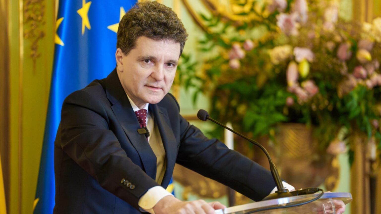 nicusor dan vizita in finlanda summitul satelor ue de pe flancul de est intrevedere cu reprezentantii companiilor din industria de aparare pe agenda presedintelui 693fafb858405