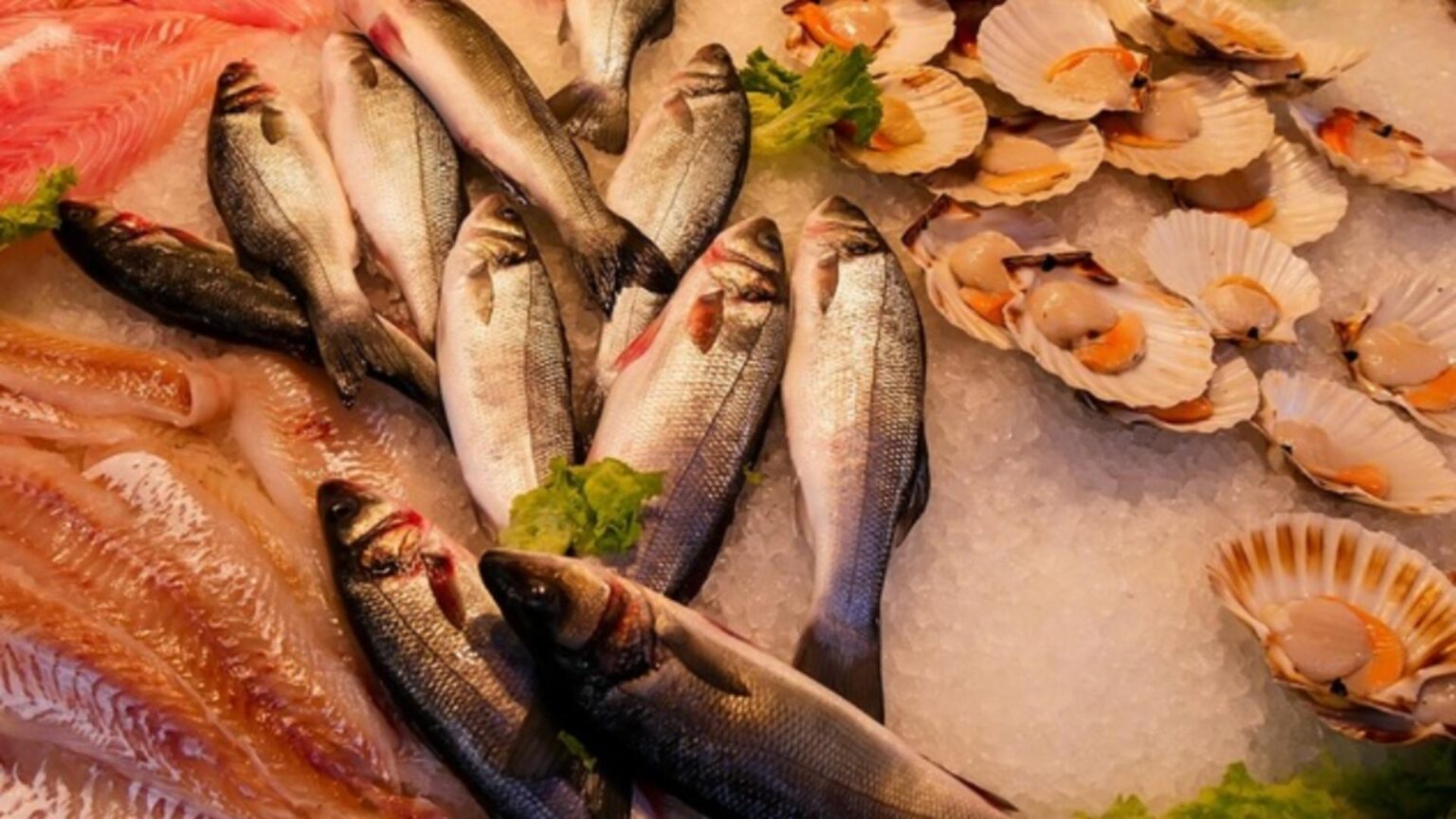 noroc cu portia pestele de revelion a devenit un lux romanii cumpara tot mai putin 6954bbbba7411