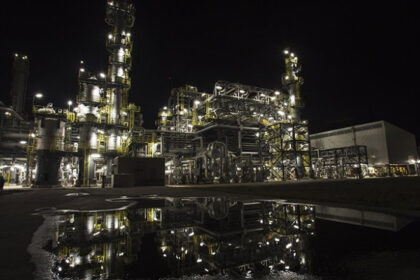 rafinaria petrobrazi a fost conectata la sistemul propriu de alimentare cu apa al apa nova ploiesti 69304b6b8d236