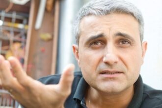 robert turcescu atac la proiectul de oug al lui bolojan privind inregistrarea angajatorilor strainilor transforma deficitul de forta de munca intr o vulnerabilitate economica 6953e54f8dd93