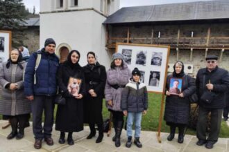 romanii din ucraina cazuti pe front pomeniti intr o slujba emotionanta la manastirea putna 693ee1558e2b9