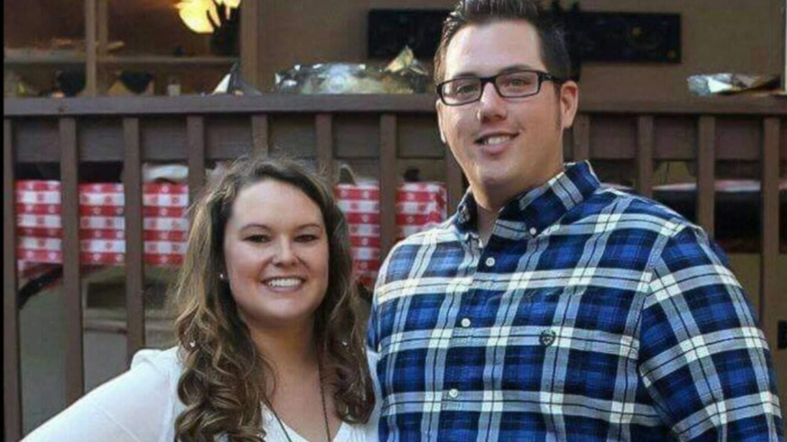 scene cutremuratoare pentru un copil de doi ani a fost gasit langa parintii ucisi incercand sa i trezeasca 6932f4b2db66f