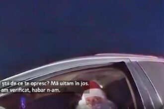 surpriza in trafic mos craciun si sotia opriti pe dreapta de oamenii legii 694d5bd39ad01