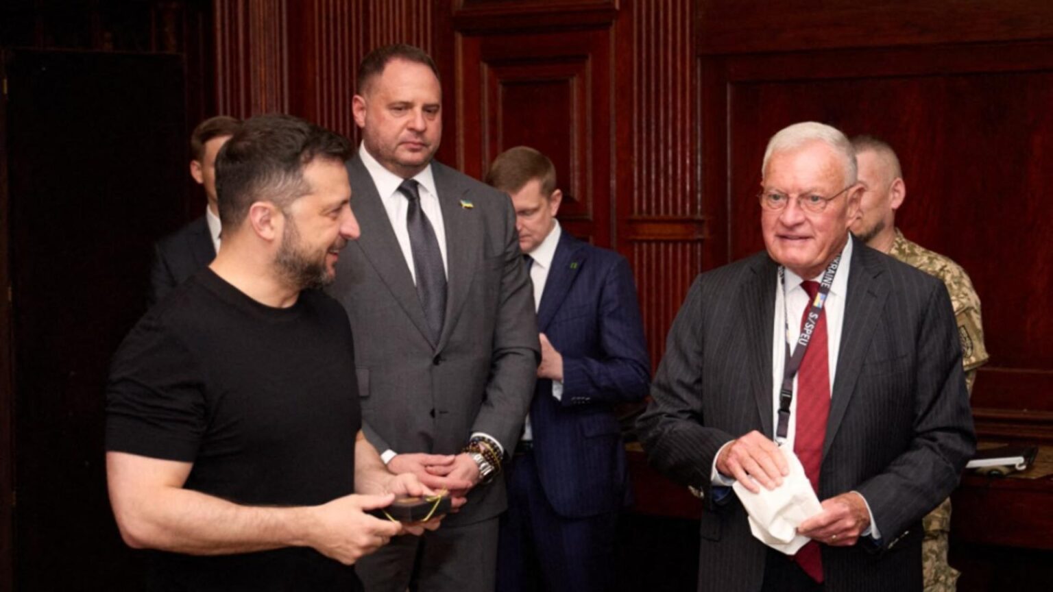 trimisul special al lui trump despre acordul de pace dintre rusia si ucraina daca rezolvam aceste doua probleme suntem aproape de final 69356d50822d1