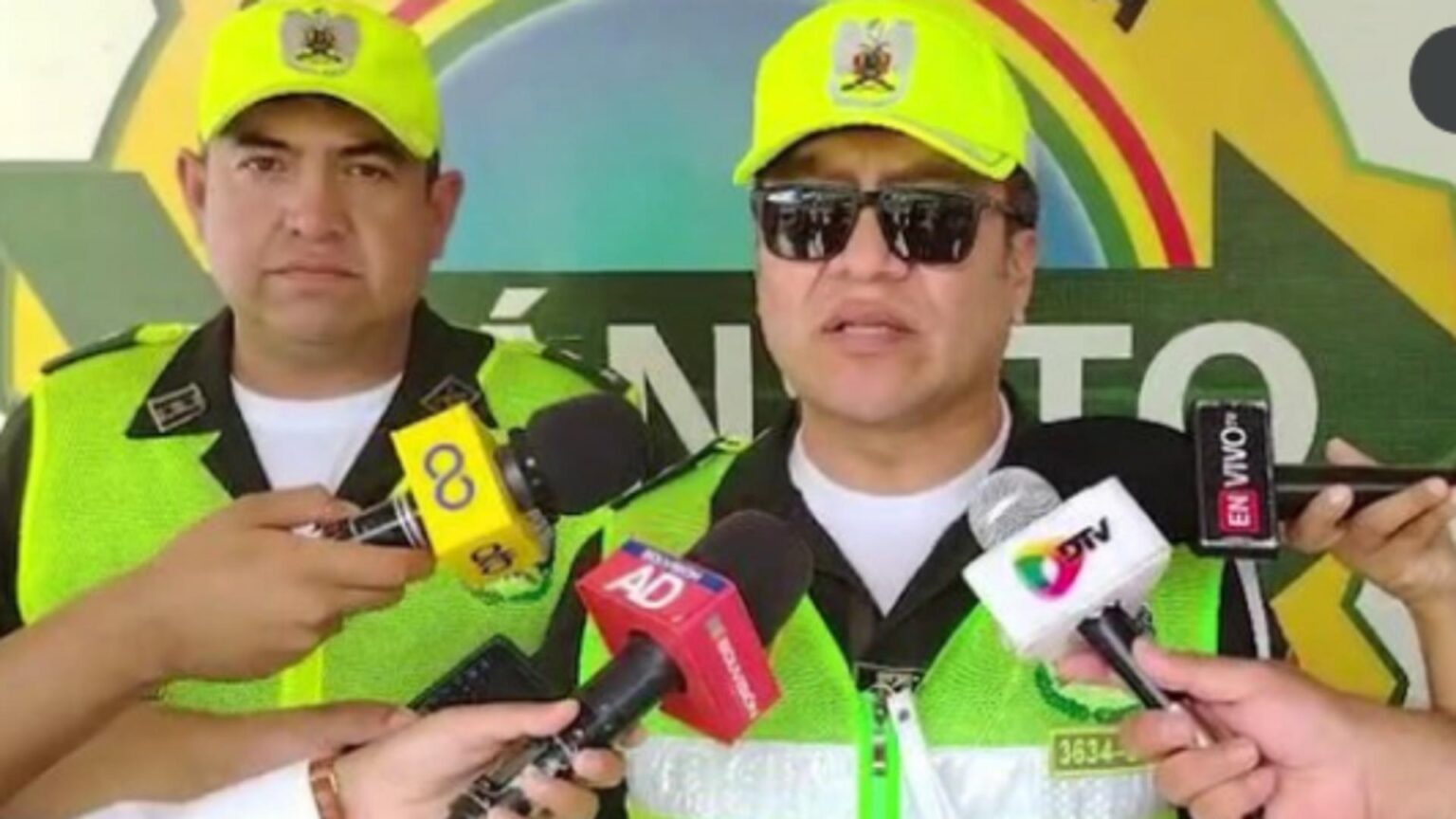 11 morti intr un accident de microbuz condus de un adolescent minor in bolivia 6965e2d67d520