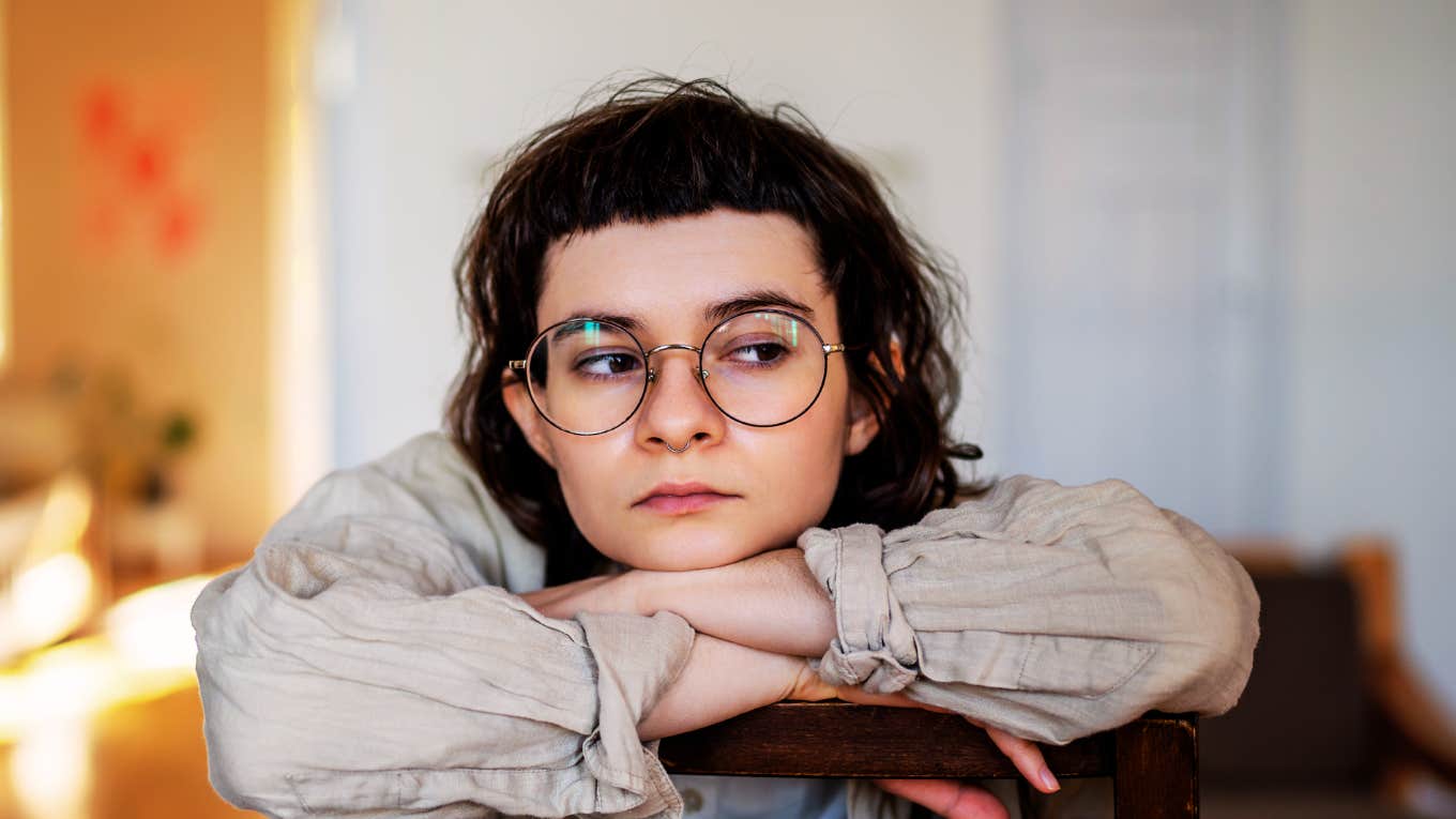 16 tells that your parents were likely emotionally neglectful says clinical psychologist 695693b39a945