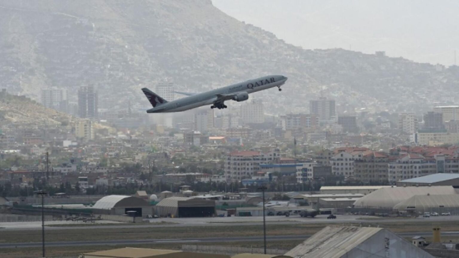 adio taxe ascunse la companiile aeriene parlamentul european pune capat abuzurilor companiilor aeriene noile beneficii ale pasagerilor 6971d9bebe6e6