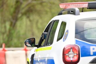 alerta la colegiul goethe din capitala elev posibil drogat inconstient in baie tanarul ar fi consumat un praf alb surse 6973aff38109c