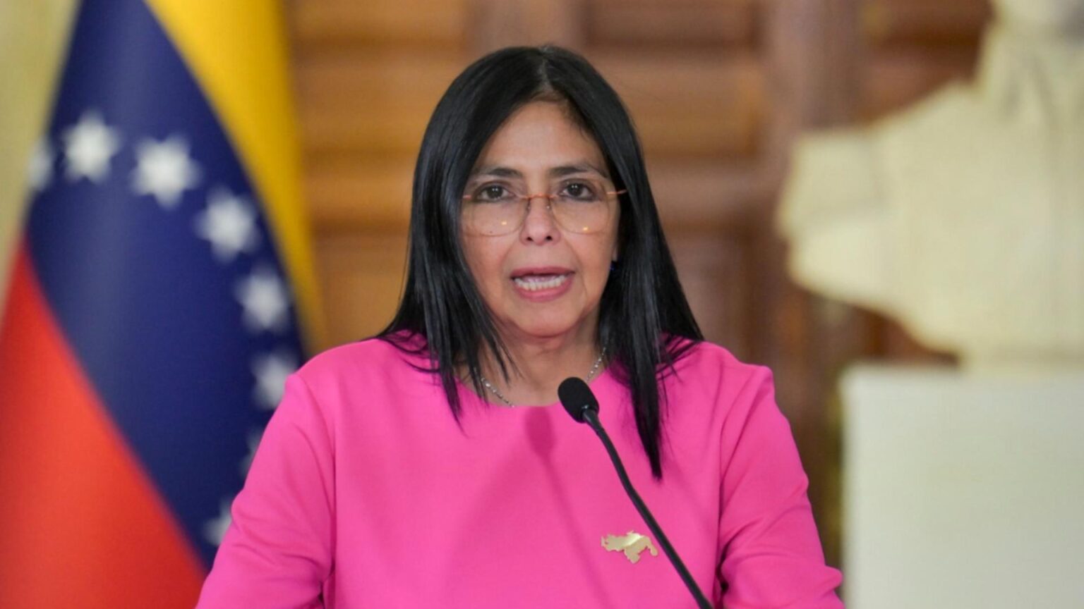 armata a ales o pe fosta vicepresedinta delcy rodriguez noul lider al venezuelei rodriguez a inceput deja sa il ameninte pe trump 695aae0611578