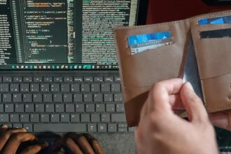 atentie la mirajul profitului garantat cum functioneaza investitiile care iti golesc conturile 697b5d4c9d800