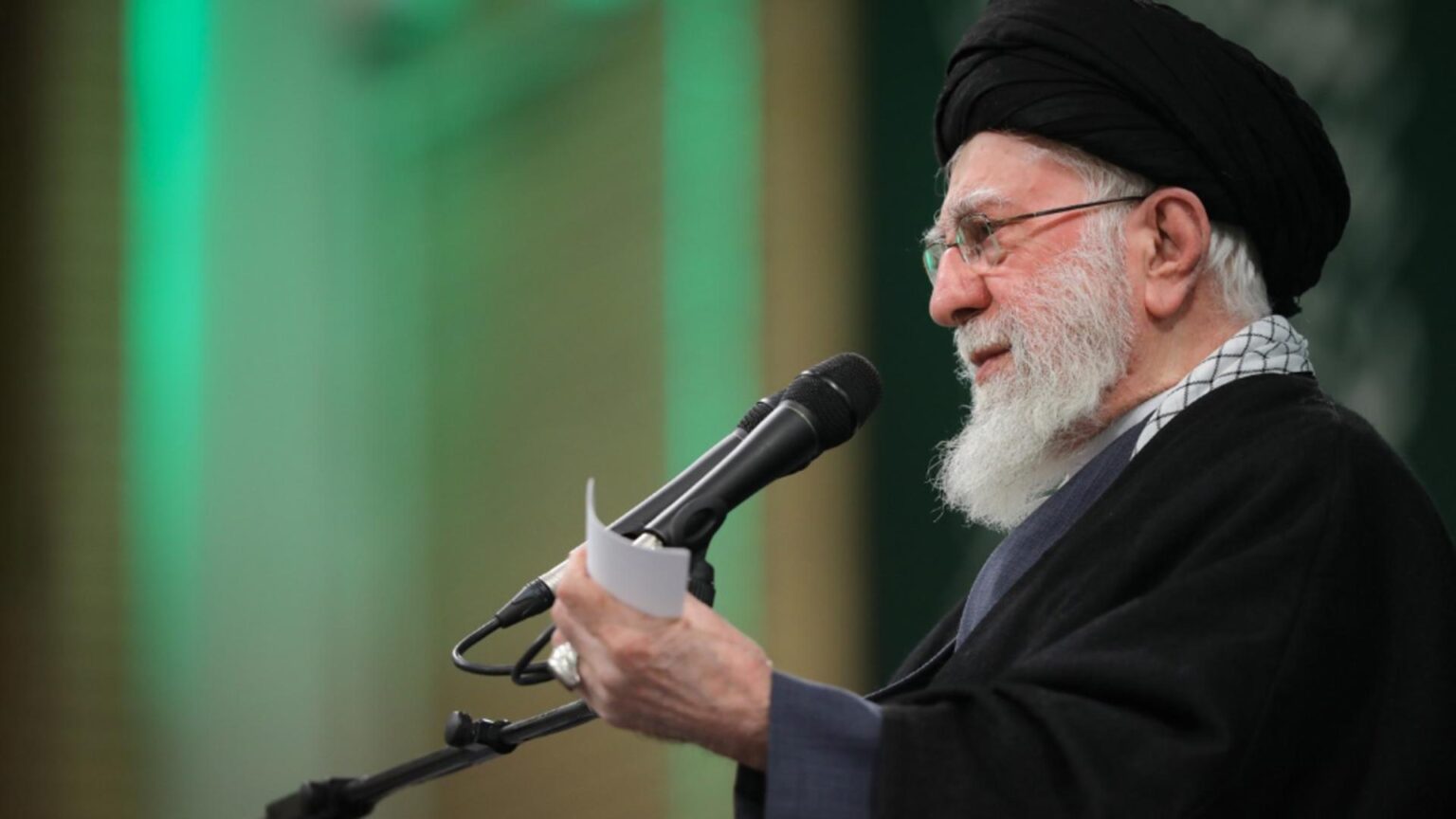 ayatollahul ali khamenei da vina pe trump pentru revoltele din iran a fost un complot american 696bbc62e4f5b