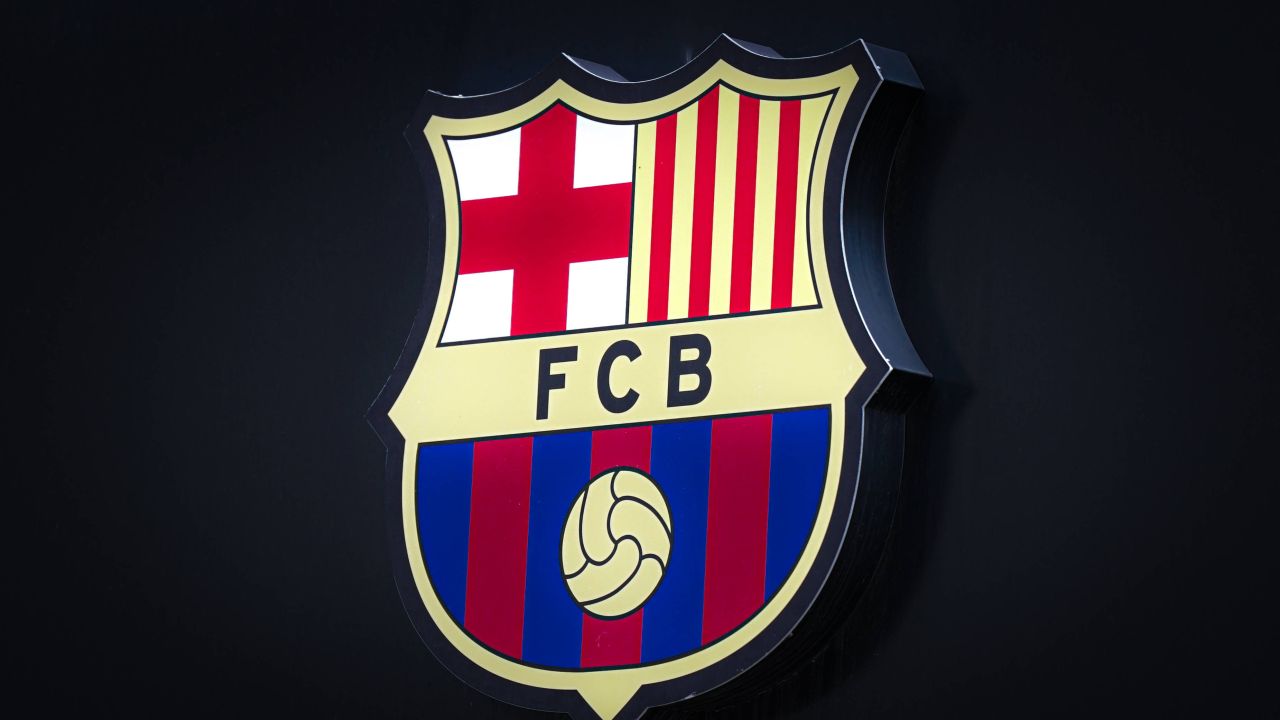 barcelona da lovitura de 65 000 000 de euro colegul lui dragusin dorit de hansi flick 69612934825fb