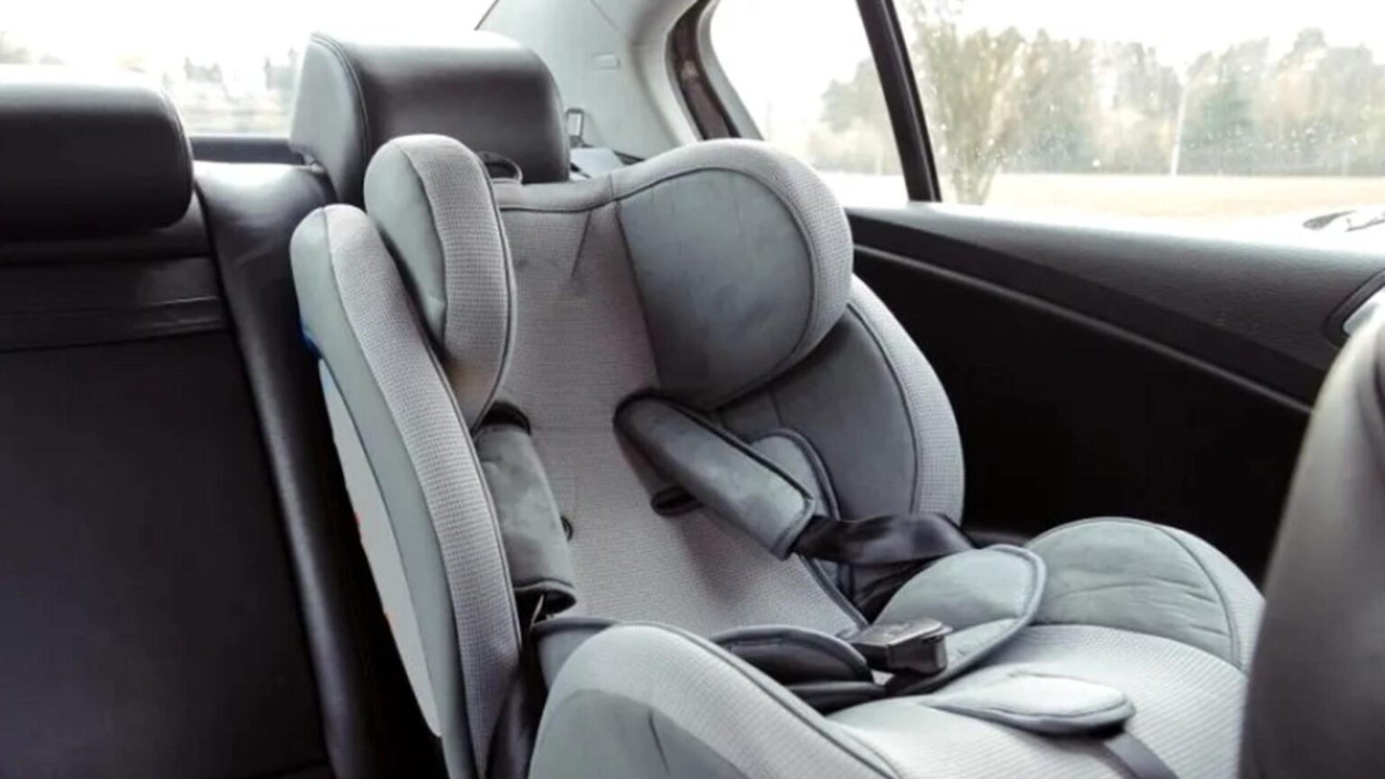 codul rutier 2026 ce pedepse usturatoare risca soferii care pun copiii pe scaunul din fata sau fara sisteme de siguranta 697082d81676d