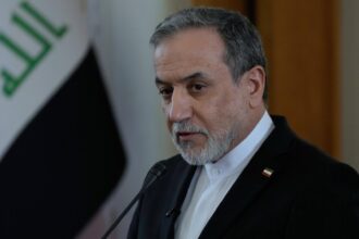 cu portavionul nuclear in coasta si amenintarile lui trump iranul raspunde dur consideram mai probabil razboiul decat negocierea 697a3f442db9c