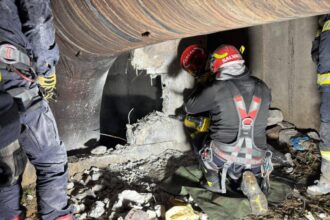 doua zile de cosmar sub pamant in bucuresti un tanar a stat blocat intr un canal pana trecatorii i au auzit tipetele 695e7f60c640e