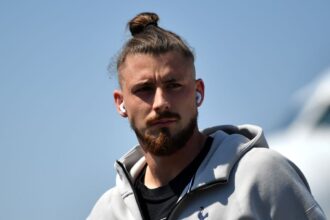 dragusin salariu taiat anunt tare neplacut pentru internationalul roman 695eb3f1dff72